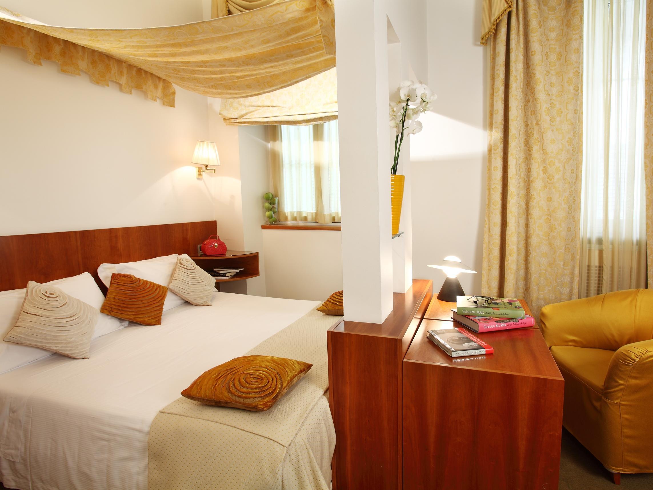 Hotel Sanpi Milano Esterno foto