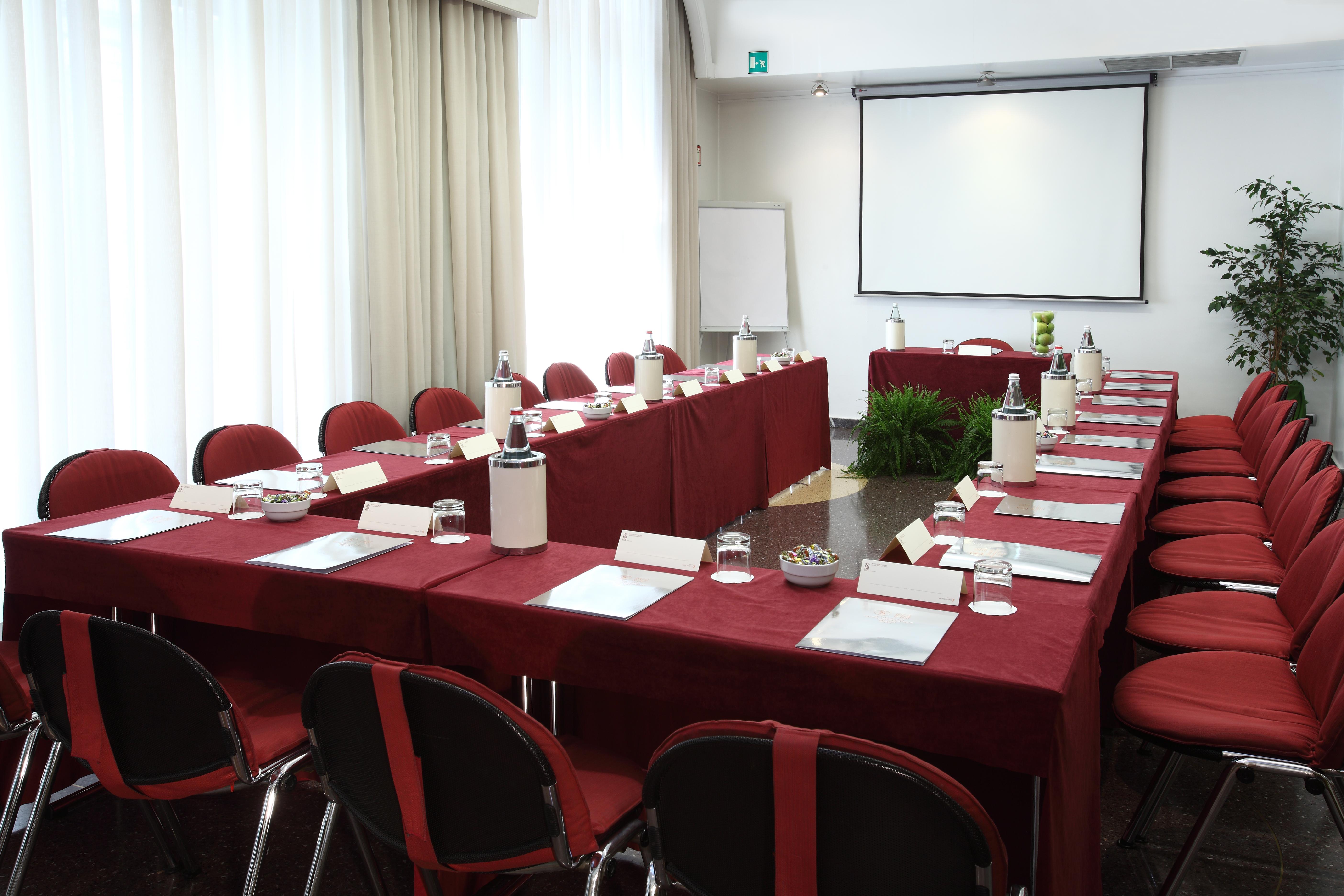 Hotel Sanpi Milano Esterno foto
