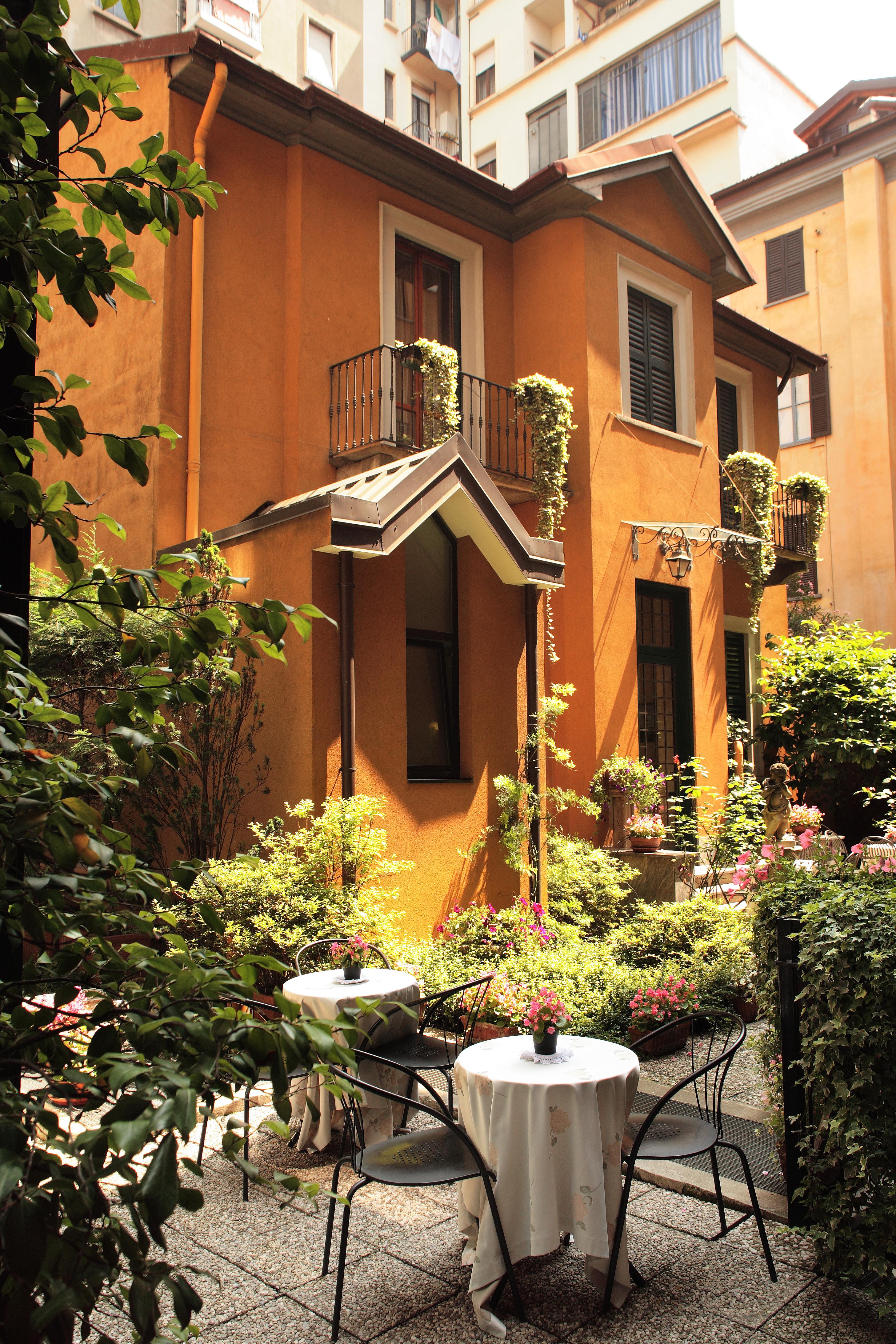 Hotel Sanpi Milano Esterno foto