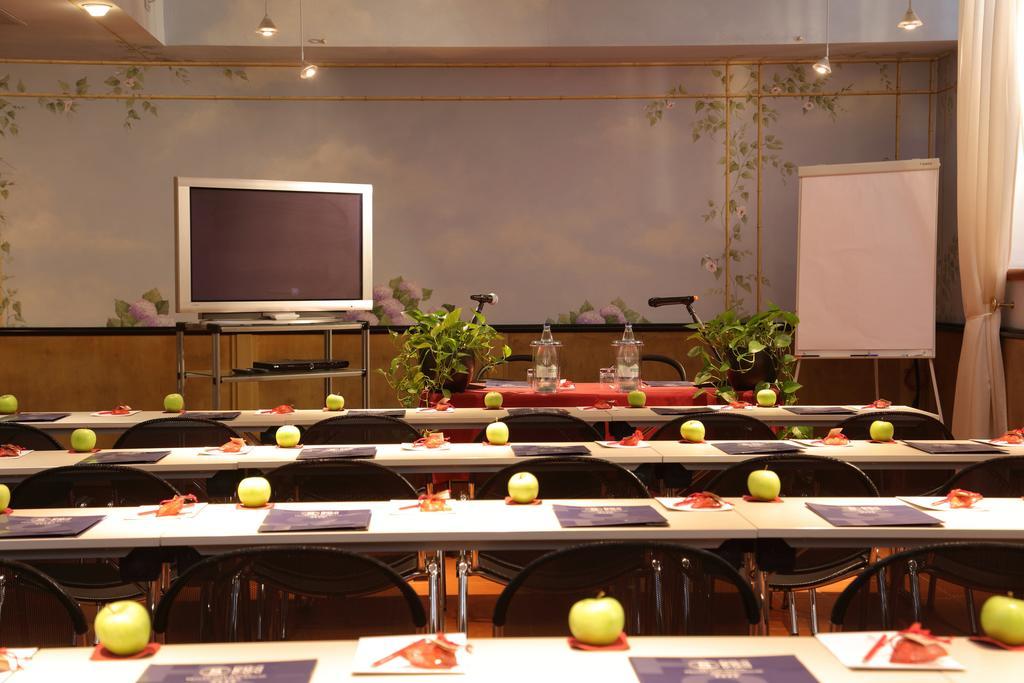 Hotel Sanpi Milano Esterno foto